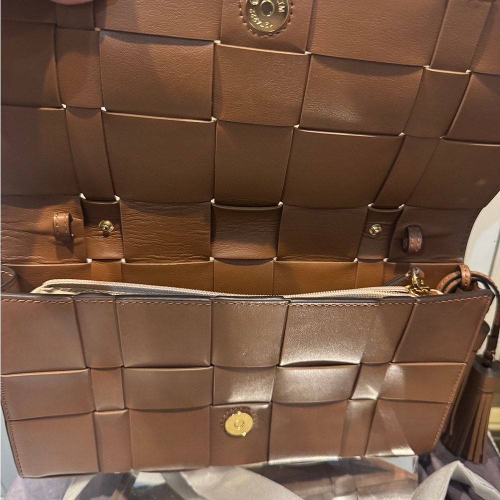 Michael Kors‎ Tan Woven Leather Vivian Crossbody or clutch Bag New - Picture 4 of 6